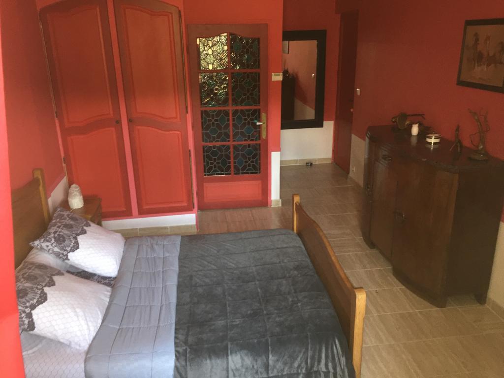 Chambre D'Hotes La Brunetiere Gréoux-les-Bains Exteriör bild